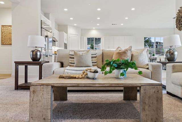 29527 Viking View Ln, Valley Center CA: https://media.crmls.org/mediaz/9a09e2b3-5b92-4a1d-951c-38ec5d4225dc.jpg