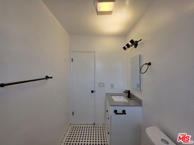 4822 Mascot Street, Los Angeles CA: https://media.crmls.org/mediaz/9a09ecf8-9077-4924-a16a-2bdbca95df35.jpg