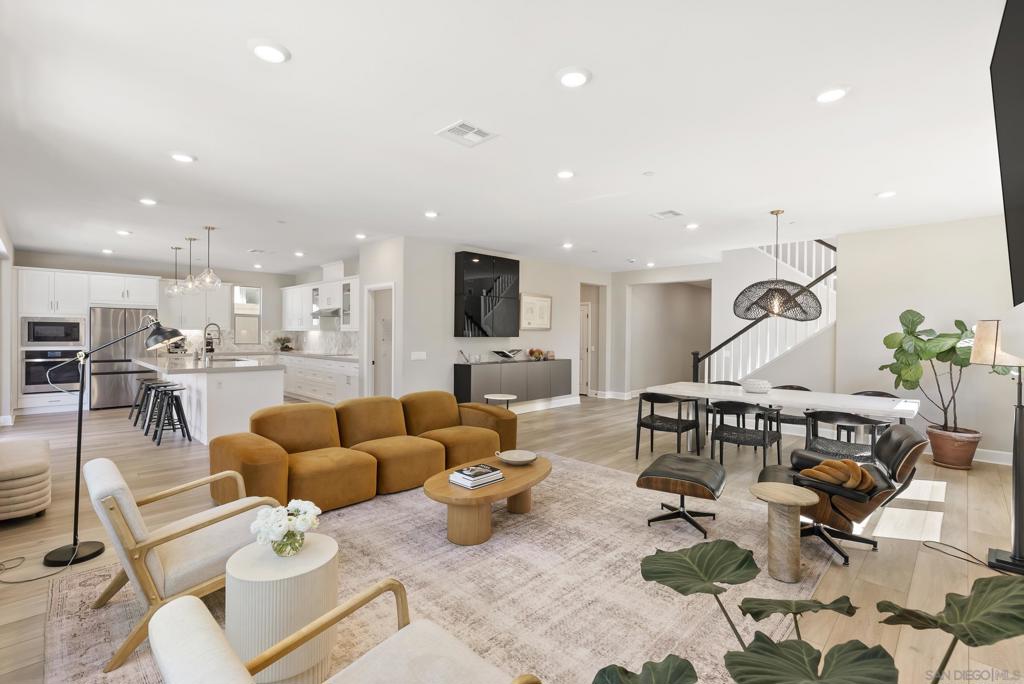 944 Lindbergh - photo 9