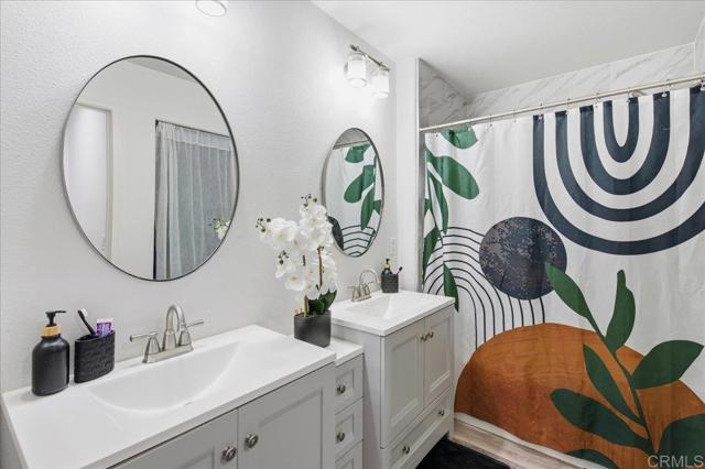 Image 26 of 48 For 2725 Apricot Court