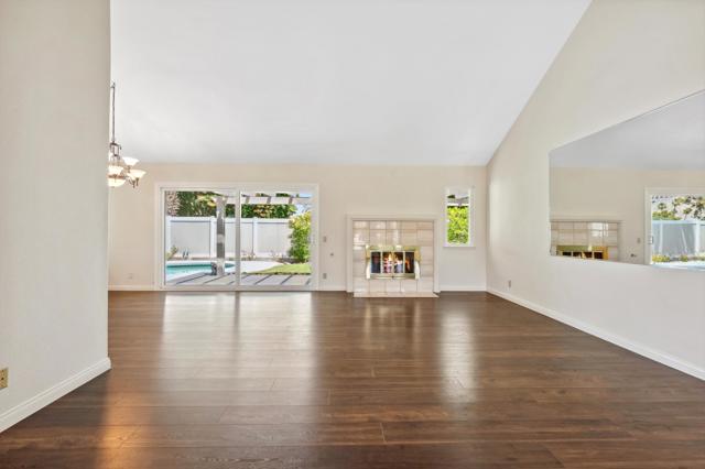 72890 Amber Street, Palm Desert CA: https://media.crmls.org/mediaz/9a0c0c72-7543-419d-8aed-510116057a62.jpg