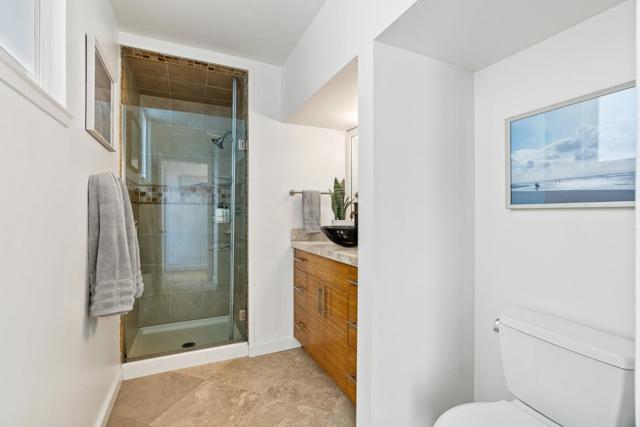 9 Rockview Drive, Santa Cruz CA: https://media.crmls.org/mediaz/9a0c1541-6148-4bae-b239-4a24b16d3e74.jpg