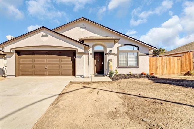 715 Skinner Street, Soledad CA: https://media.crmls.org/mediaz/9a0ca21d-c11d-4147-ac4c-73934a606f62.jpg