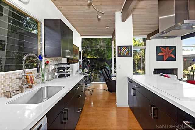 3455 Aldford Dr, San Diego CA: https://media.crmls.org/mediaz/9a0efd1d-2a3a-4a2e-91df-939da4a618c6.jpg