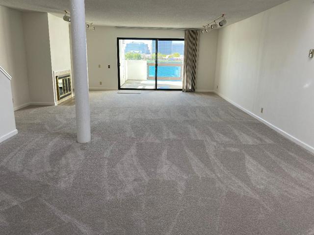 640 Portofino Lane, Foster City CA: https://media.crmls.org/mediaz/9a0fd9a3-f7ec-4c56-ae32-0a00cdc33241.jpg