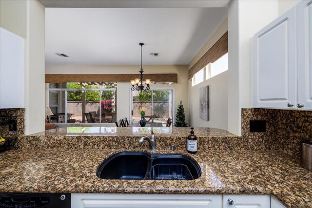 Image 14 of 40 For 78756 Golden Reed Drive