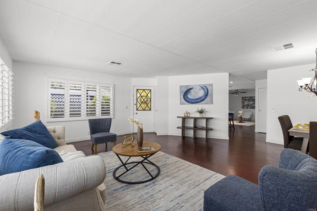 350 El Camino Real - photo 9