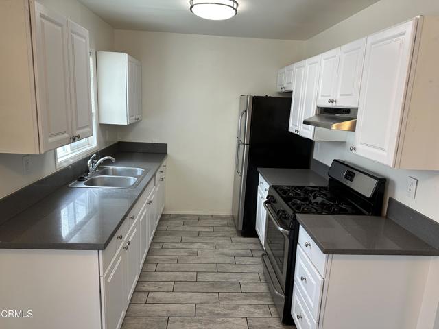1148 Spazier Avenue, Glendale CA: https://media.crmls.org/mediaz/9a116c9b-36a8-43d8-a341-4c0595b7b7d8.jpg