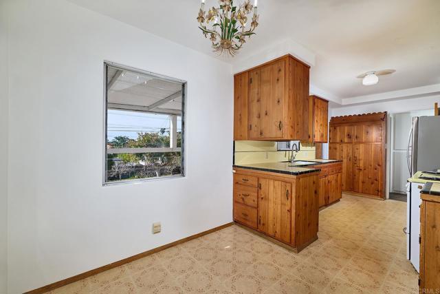 Detail Gallery Image 8 of 57 For 920 Stratford Dr, Encinitas,  CA 92024 - 2 Beds | 1 Baths