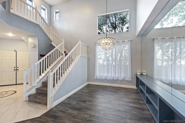 11927 Dapple Way, San Diego CA: https://media.crmls.org/mediaz/9a1361a3-3827-4dff-87d0-dfe7f5ea0fab.jpg