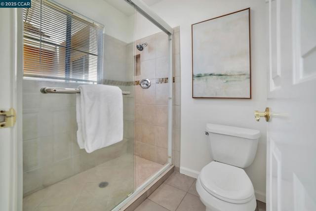 1364 Canyon Side Ave, San Ramon CA: https://media.crmls.org/mediaz/9a1382e0-8f81-4b73-a203-89b0a1430d0f.jpg