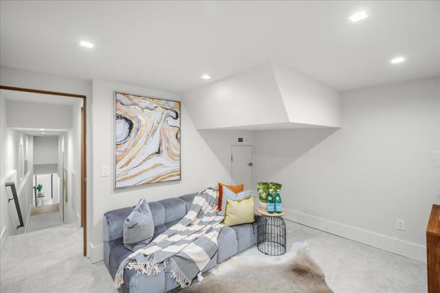 1627 Shirley Avenue, Los Altos CA: https://media.crmls.org/mediaz/9a142dfd-9e3b-49f5-bcfc-66d99dabb371.jpg
