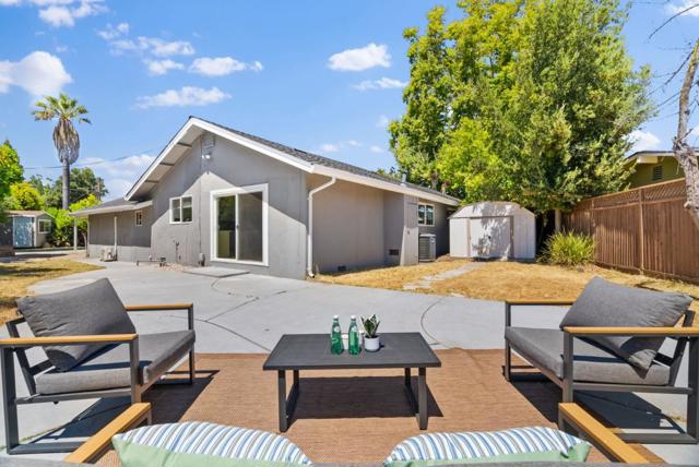 1488 Sunland Court, San Jose CA: https://media.crmls.org/mediaz/9a154641-e64d-426c-8e83-05ac28308892.jpg