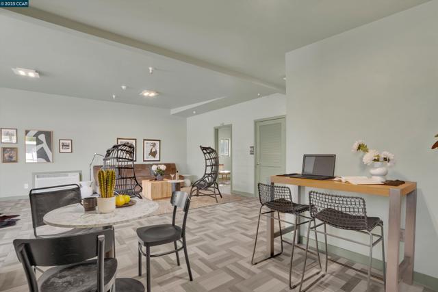 640 State Highway 12, Rio Vista CA: https://media.crmls.org/mediaz/9a15ae32-c73b-4c59-a045-b6aa904f11aa.jpg