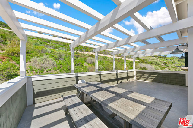 Drew Fenton | 25157 Malibu Road Malibu CA | MLS: 7351217