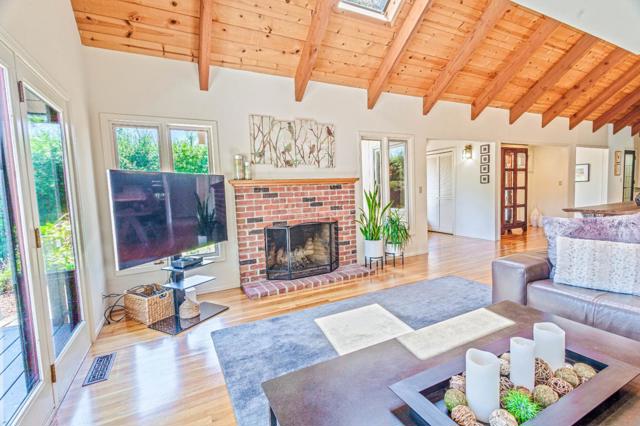 135 Seabreeze Place, Aptos CA: https://media.crmls.org/mediaz/9a162938-4743-438b-8fbb-700aaddede2b.jpg