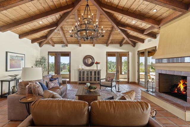 Detail Gallery Image 19 of 75 For 2525 Date Palm Ct, Vista,  CA 92084 - 3 Beds | 3/1 Baths