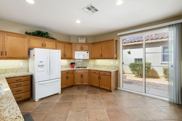 82102 Keitel Lane, Indio CA: https://media.crmls.org/mediaz/9a16a294-3d1d-40b5-9c9d-50354005ee2d.jpg