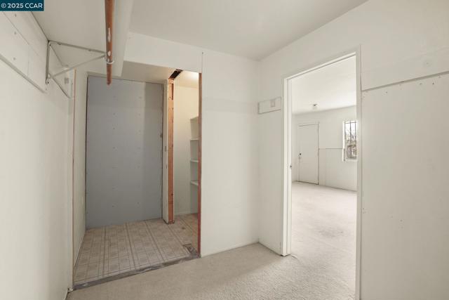 717 Payne Ct, Richmond CA: https://media.crmls.org/mediaz/9a16a83e-67d2-4aca-8e3e-40765f402743.jpg