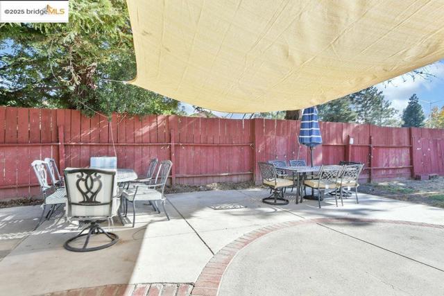 4866 Vinewood Way, Antioch CA: https://media.crmls.org/mediaz/9a16d17e-7ca3-4e4e-bf7e-94c8d49045ac.jpg