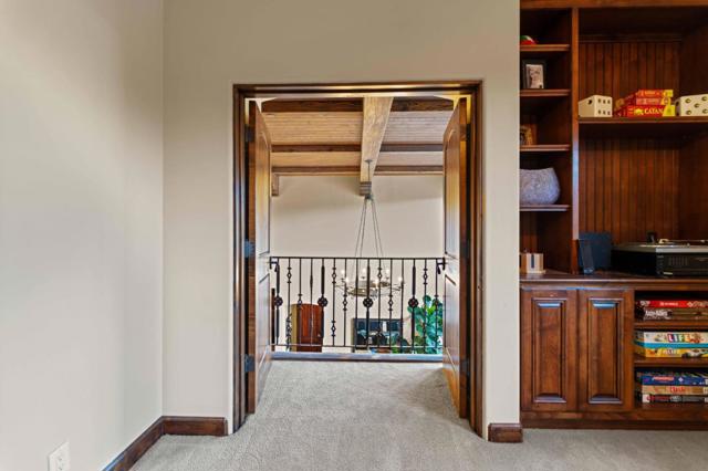 12220 Heritage Way, Gilroy CA: https://media.crmls.org/mediaz/9a180f1a-5bcd-4990-bffd-6ca9b1801114.jpg