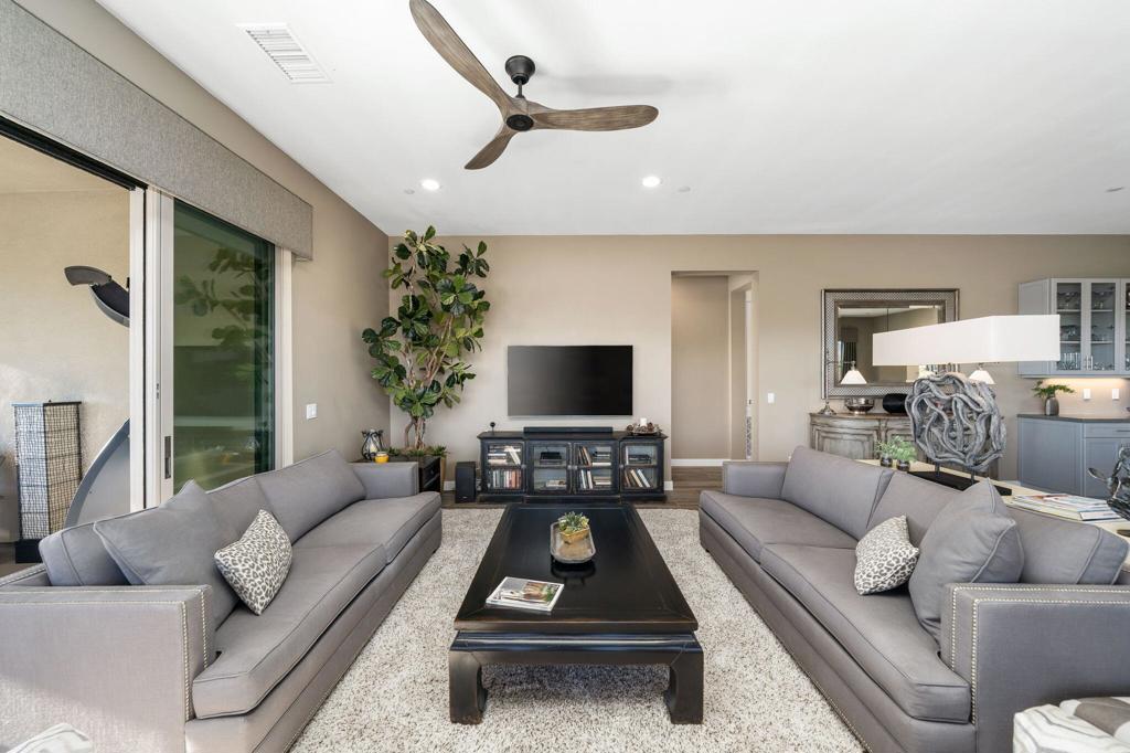 MLS #219138175DA image #25