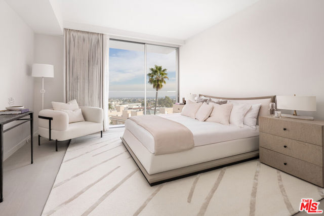 9200 Wilshire Blvd, Beverly Hills CA: https://media.crmls.org/mediaz/9a18695a-e43f-452c-b6e3-51e20aeb8771.jpg