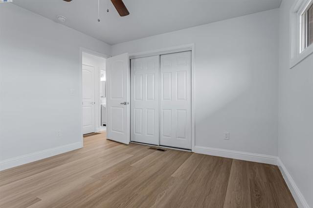 Image 18 of 35 For 158 Baxter St.