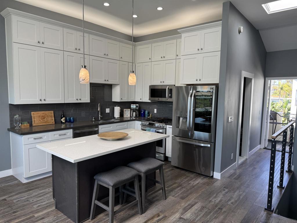 880 Home Ave - photo 2