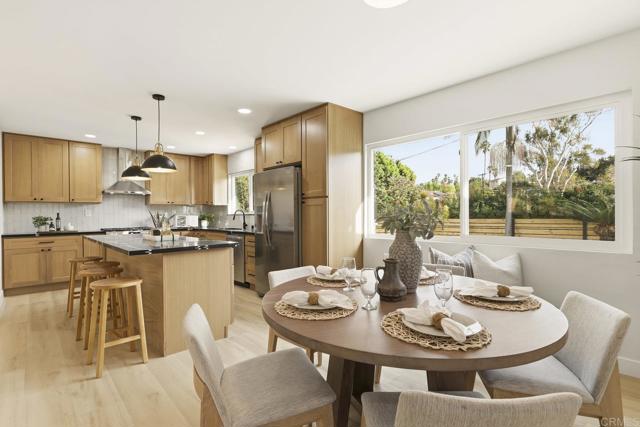 Detail Gallery Image 6 of 43 For 1019 Torole Cir, Vista,  CA 92084 - 3 Beds | 2 Baths