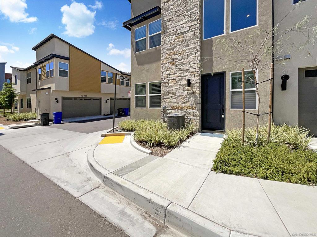 10411 Walden Way