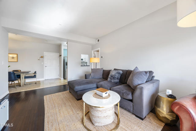 Detail Gallery Image 16 of 29 For 87 S Allen Ave #205,  Pasadena,  CA 91106 - 2 Beds | 2 Baths