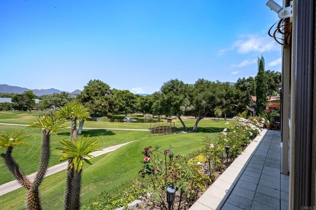 Detail Gallery Image 8 of 44 For 4650 Dulin #208,  Fallbrook,  CA 92028 - 2 Beds | 2 Baths