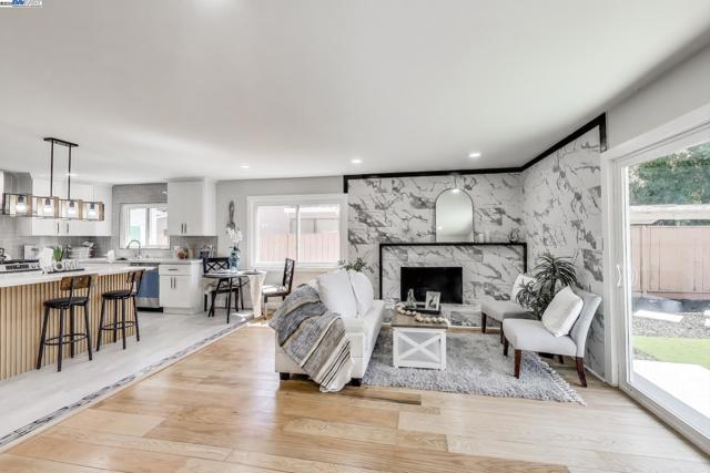 2316 DOLORES, Pinole CA: https://media.crmls.org/mediaz/9a1c4a3d-b5e8-403d-ab4b-34f539daebb5.jpg