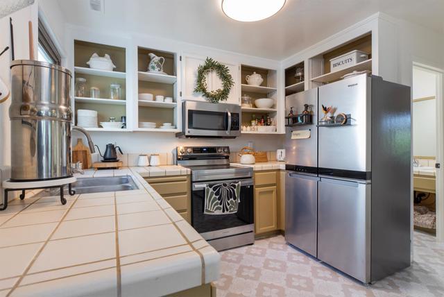 296 Grace Way, Scotts Valley CA: https://media.crmls.org/mediaz/9a1c9cac-cb69-441a-a94c-deed723e1b2a.jpg