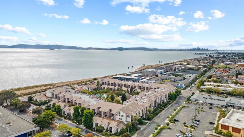 9A1Cf79E 5112 4Ab9 99A3 4515A833C8A5 2101 Shoreline Drive #437, Alameda, Ca 94501 &Lt;Span Style='BackgroundColor:transparent;Padding:0Px;'&Gt; &Lt;Small&Gt; &Lt;I&Gt; &Lt;/I&Gt; &Lt;/Small&Gt;&Lt;/Span&Gt;