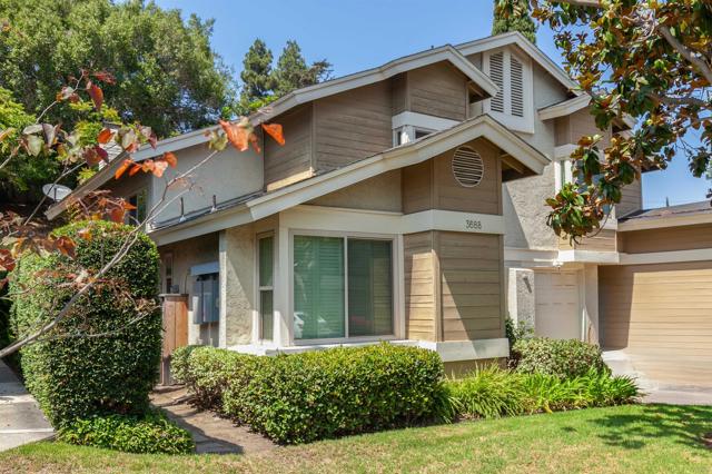 Detail Gallery Image 2 of 45 For 3688 Cactusview Dr., San Diego,  CA 92105 - 3 Beds | 3 Baths