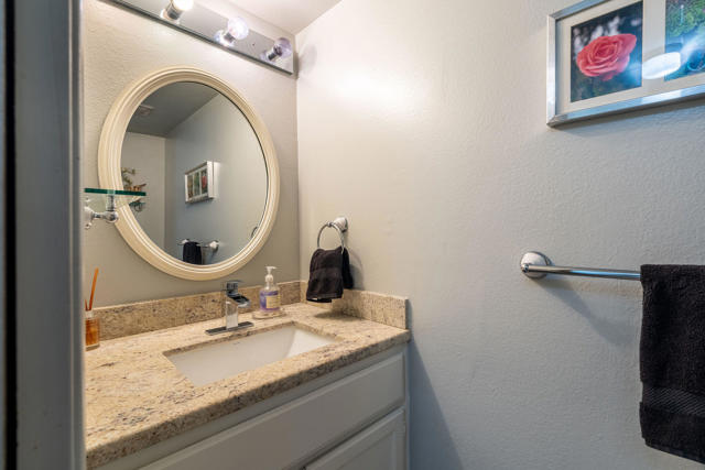 6000 Montecito Drive, Palm Springs CA: https://media.crmls.org/mediaz/9a1f3b76-7fa2-4064-b6b1-1b41479ae164.jpg