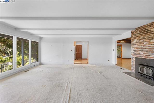3491 Middleton Ave, Castro Valley CA: https://media.crmls.org/mediaz/9a1f8088-d925-4e49-96ab-a1e075a61789.jpg