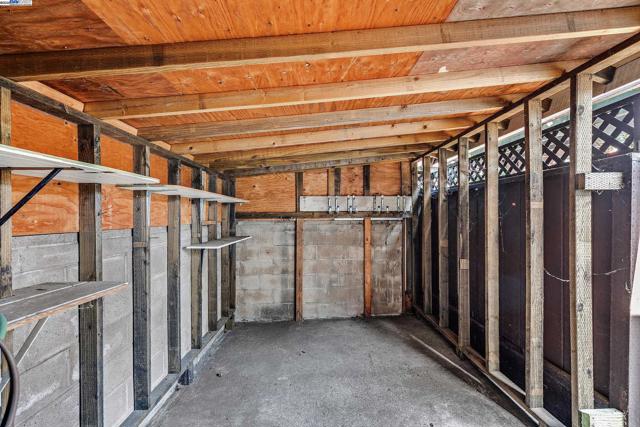 5645 Lemke Pl, Fremont CA: https://media.crmls.org/mediaz/9a1fc56f-9c93-4559-8485-7e86911b35bf.jpg