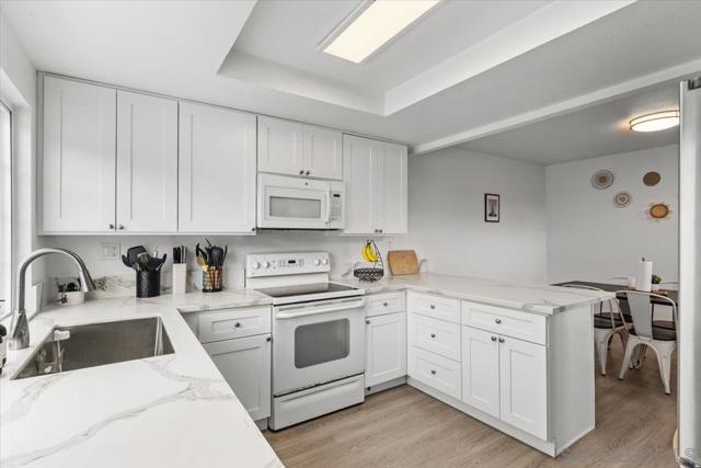 2305 Nueces Ln, Spring Valley CA: https://media.crmls.org/mediaz/9a201083-e3ef-404c-96b1-e3d7155c23e9.jpg