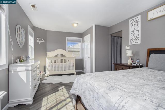 Image 16 of 29 For 312 Barrett Ave