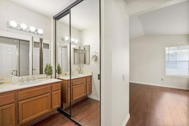 Detail Gallery Image 12 of 29 For 13398 Tiverton Rd, San Diego,  CA 92130 - 2 Beds | 2 Baths