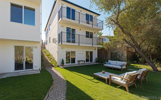 490 Lado De Loma Dr #1-4, Vista CA: https://media.crmls.org/mediaz/9a212bdc-d5ed-42d2-9f4c-9be3d50f94fe.jpg