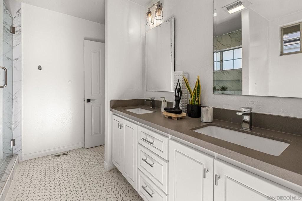 MLS #250045039SD image #15