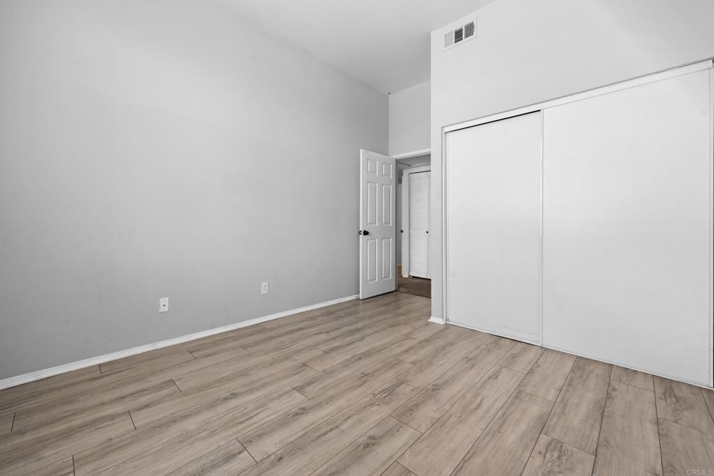 https://media.crmls.org/mediaz/9a22ad9b-ae60-4d6d-a88b-f1310ae49ba4.jpg?preset=X-Large