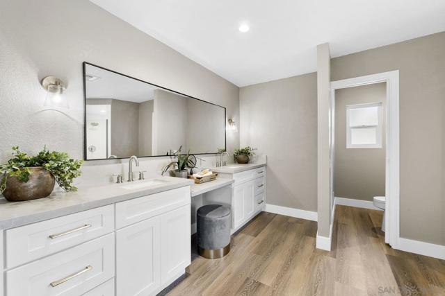 38795 Harris Truck Trail, Fallbrook CA: https://media.crmls.org/mediaz/9a232d08-402c-4116-b9e8-254a7564673f.jpg