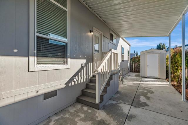 510 SaddleBrook Drive, San Jose CA: https://media.crmls.org/mediaz/9a241231-f8f6-43a9-9e62-8fc84f9f0d21.jpg