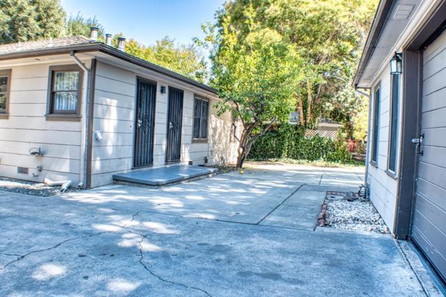 640 Circle Drive, East Palo Alto CA: https://media.crmls.org/mediaz/9a242c84-52f5-41d8-b928-858e0261a5a9.jpg