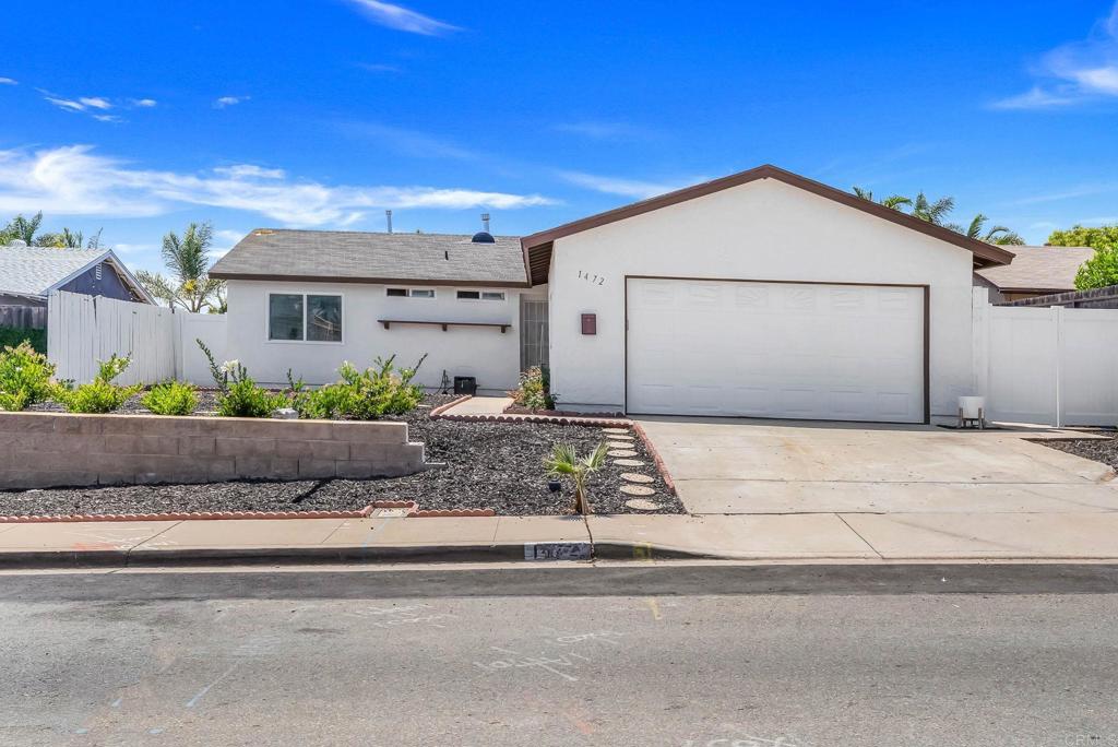 1472 Loma Lane